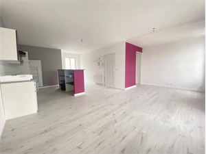 duplex-triplex à la vente -   03200  VICHY, surface 65 m2 vente duplex-triplex - UBI437255615